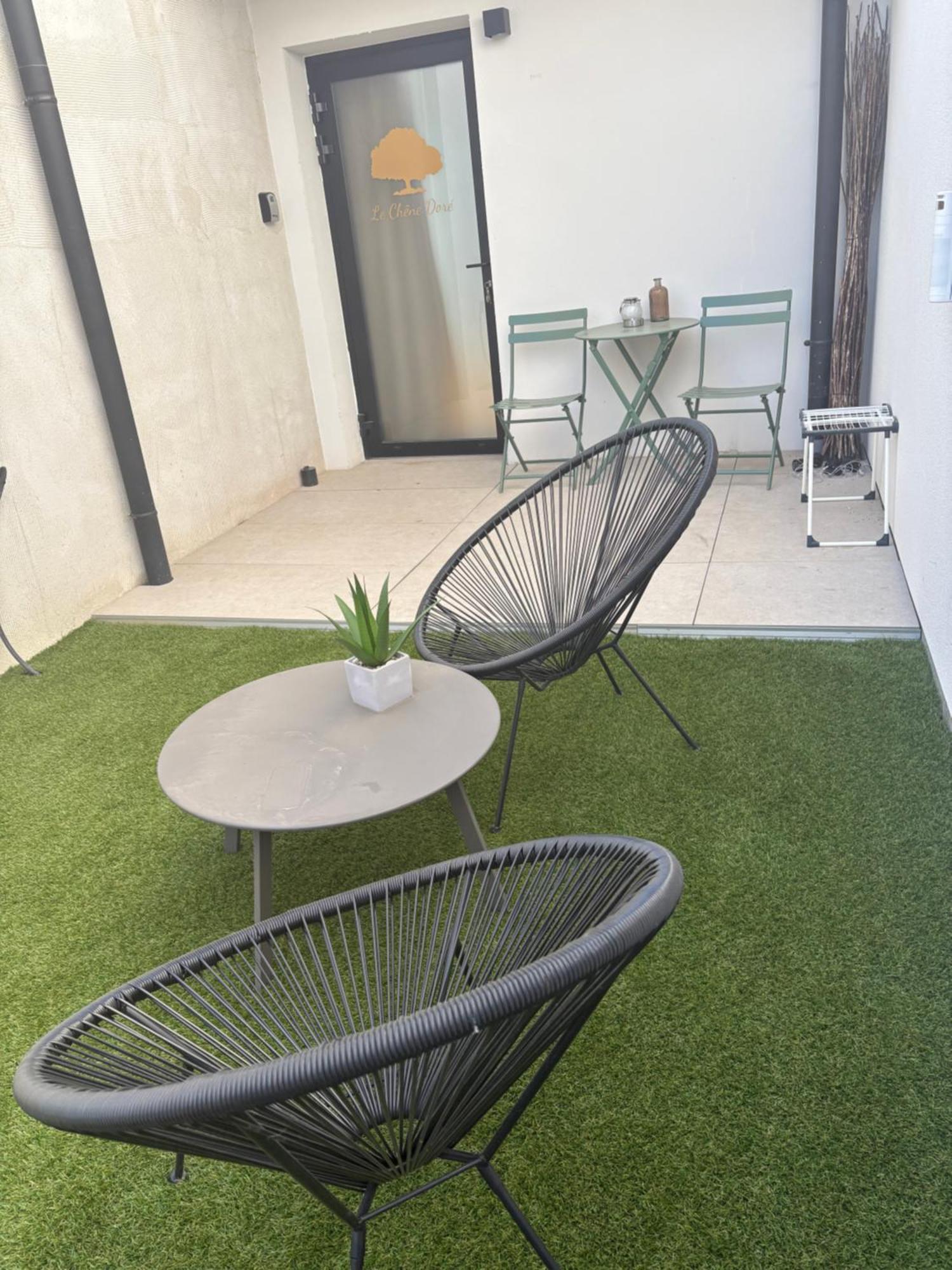 Studio Prestige Avec Terrasse Le Chene Dore Au Coeur Du Centre Touristique Cite Des Loisirs 200 M Du Galaxie,Face Au Snowworld Parking Gratuit Privatif Amnéville Εξωτερικό φωτογραφία